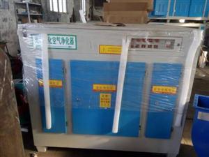 UV有機廢氣淨化設備性能優勢：設備圖片