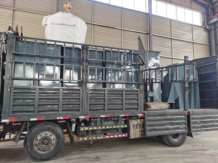 鬥式提升機發貨